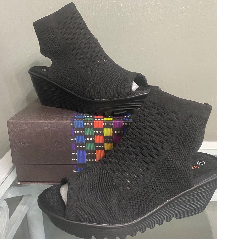 Bernie Mev Josephina Black Knit Wedge Platform Sandals Size 39 NEW